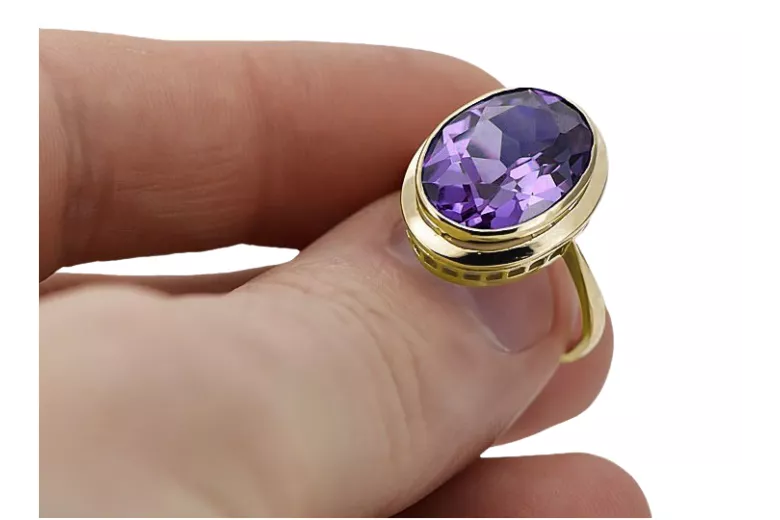 Vintage craft Ring Alexandrite 14K Yellow gold vrc285y